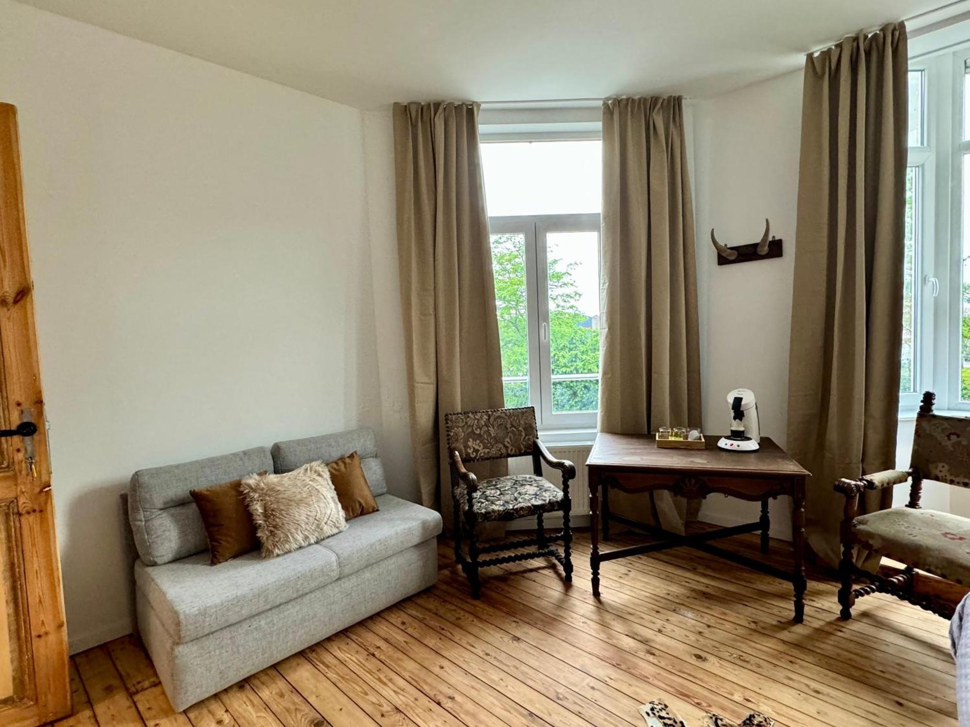 Guest House Gent Ngoại thất bức ảnh